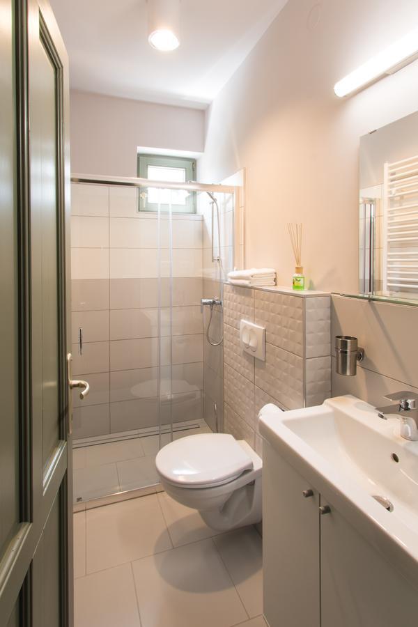 Villa Oliva Boutique Rooms Zamárdi Eksteriør billede