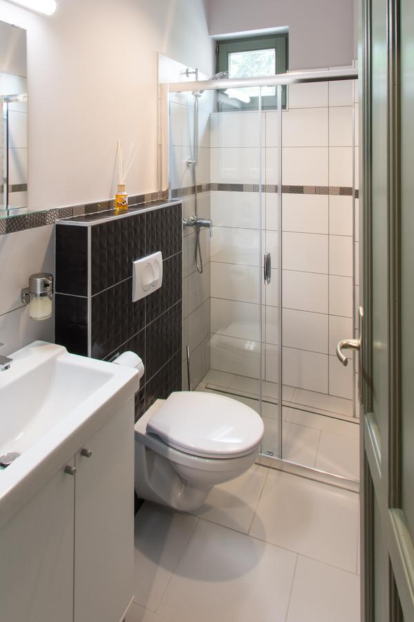 Villa Oliva Boutique Rooms Zamárdi Eksteriør billede